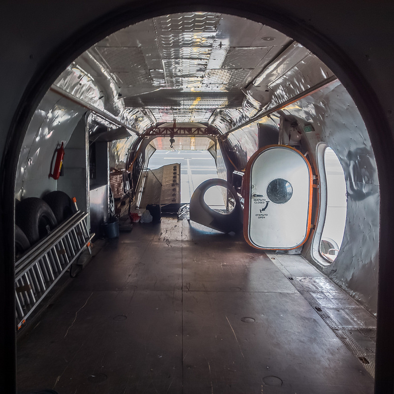 Illustration for article titled Take a look inside this 43-year oldĀ Ukrainian cargo hauler